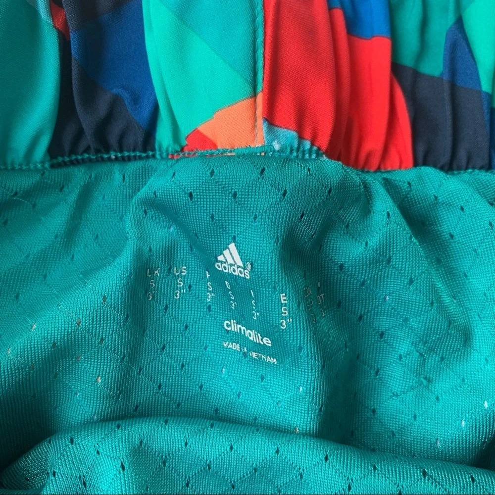 Adidas Climalite geometric triangle print neon shorts 3 inch inseam size S - Picture 5 of 6